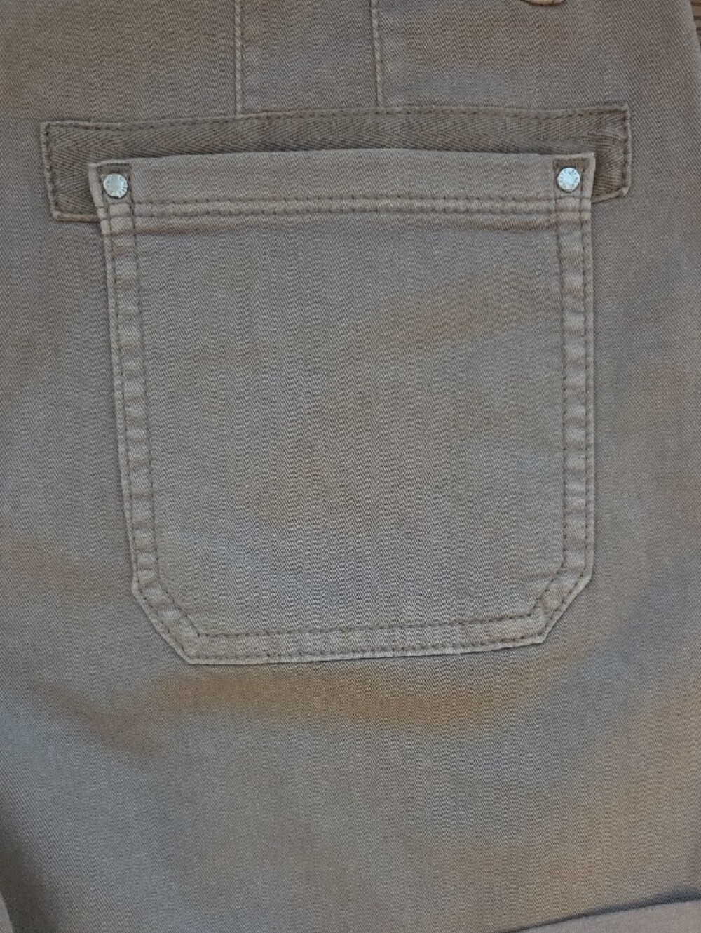 White House Black Market THE SHORT KHAKI TAN CUFFED CARGO STYLE SHORTS SIZE 0 - Picture 11 of 12